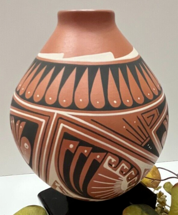Mata Ortiz Pottery Fabian Ortiz Paquime Olla Jar Mexico Casas Grandes Ceramic