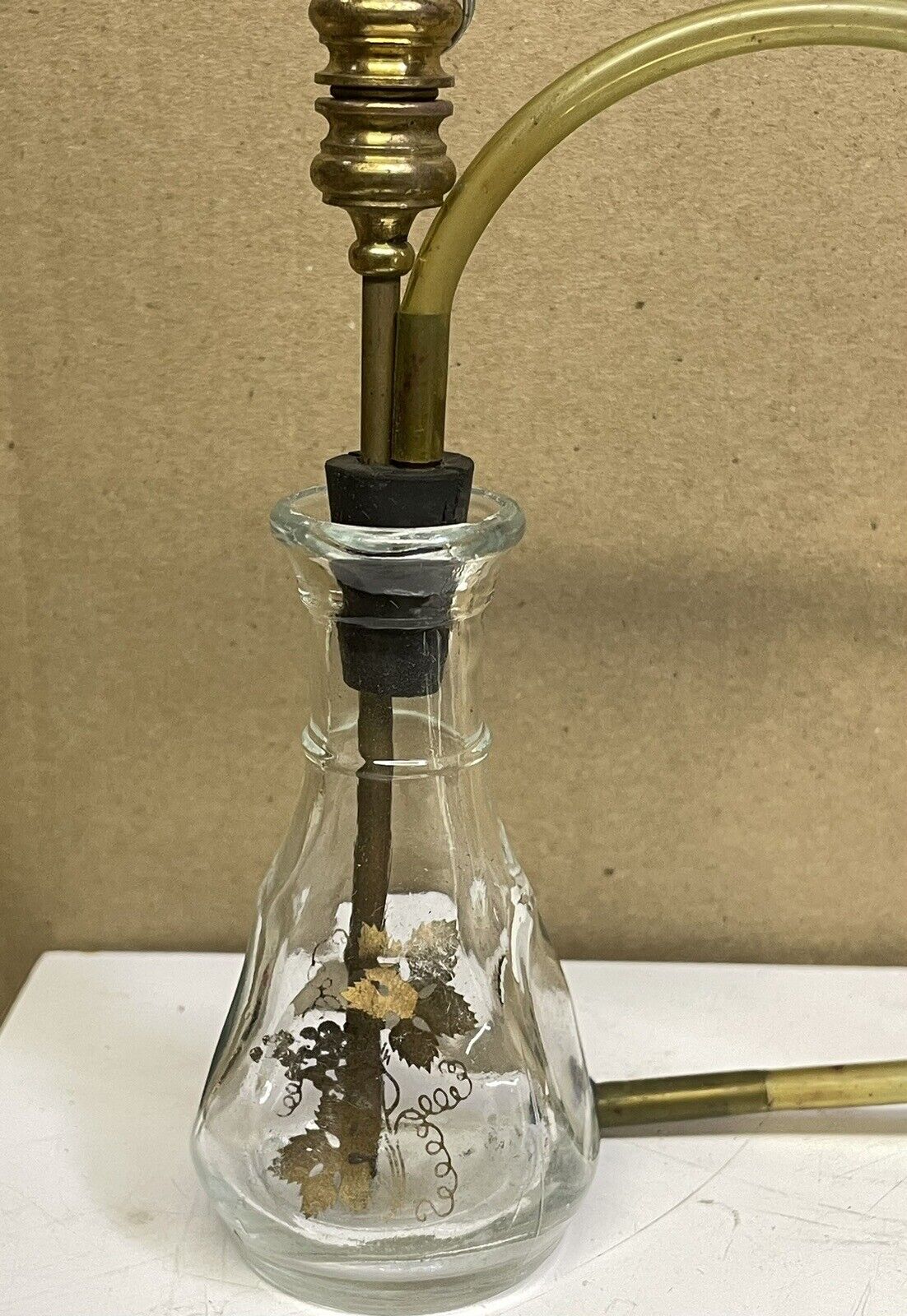 Collectable Miniature Glass Head Unused Vase Gold Grape Leaf Bong Roach Clip