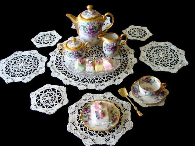 GORGEOUS 9pc Antique HAND MADE Bobbin Lace Placemats Dessert, Tea or Luncheon