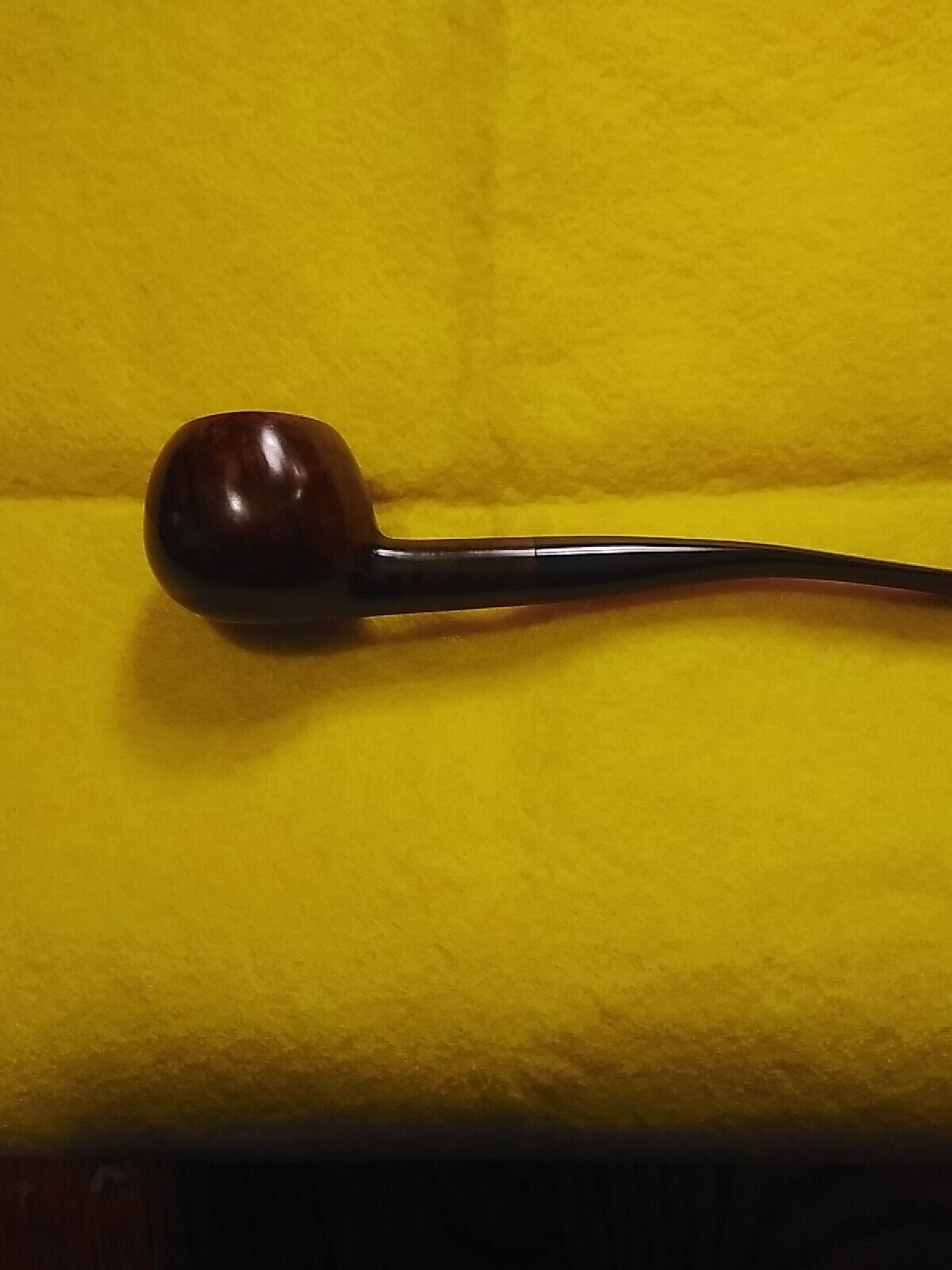  BRIAR unstamped unsmoked Prince style pipe.Round Shank Darker walnut finish. 
