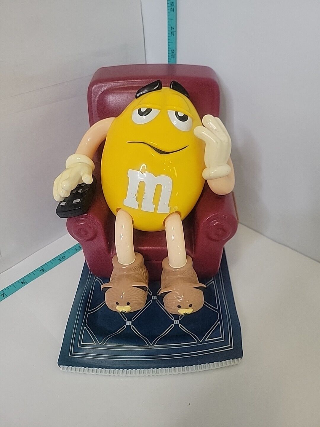 Vtg M&Ms Yellow Figure Chair Recliner Candy Dispenser 1999 Works Mars Red Chair 