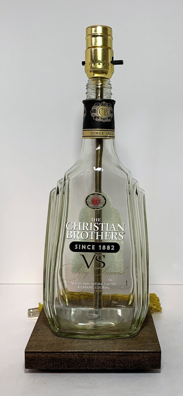 Christian Brothers Large 1.75L Whiskey Liquor Bottle TABLE LAMP LIGHT Wood Base
