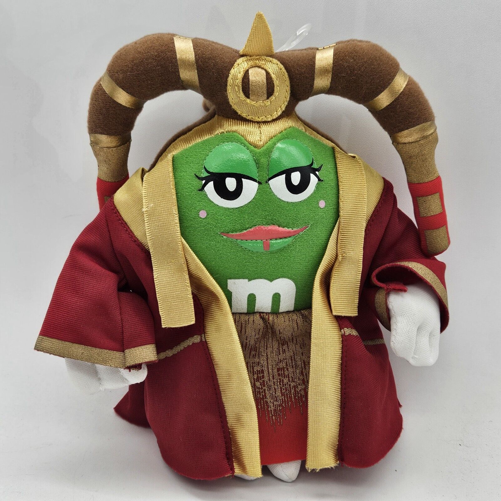 M&M’s Green Character as QUEEN AMIDALA 8\