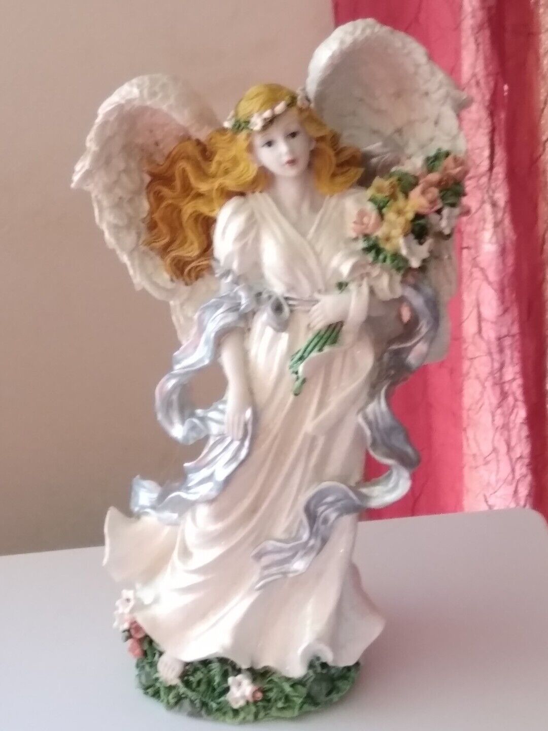 Beautiful Angel Resin Ornate Figurine Stunning Features 