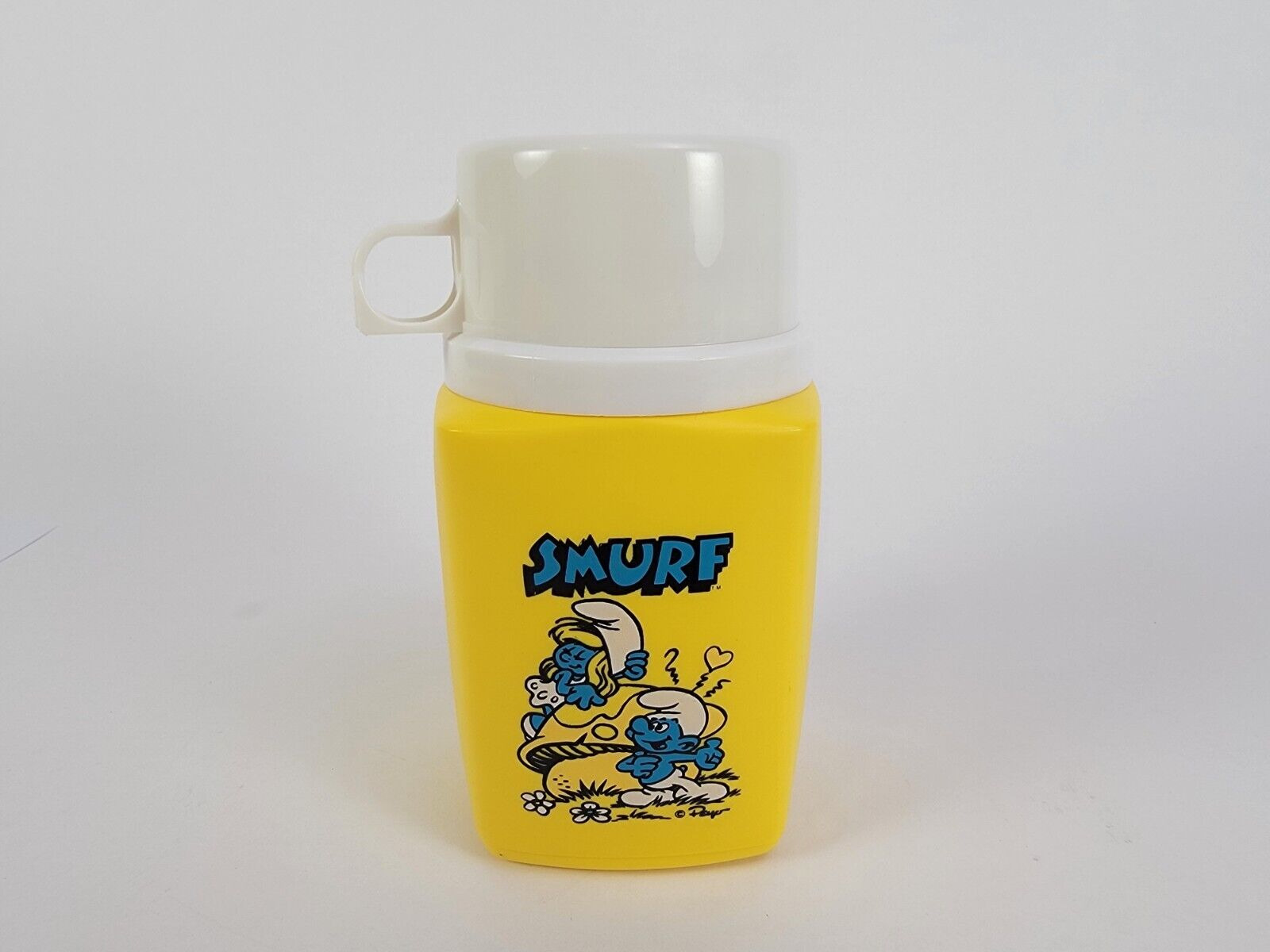 Vintage 1980’s Peyo King-Seeley Smurfs Smurfette 8oz Yellow Lunchbox Thermos