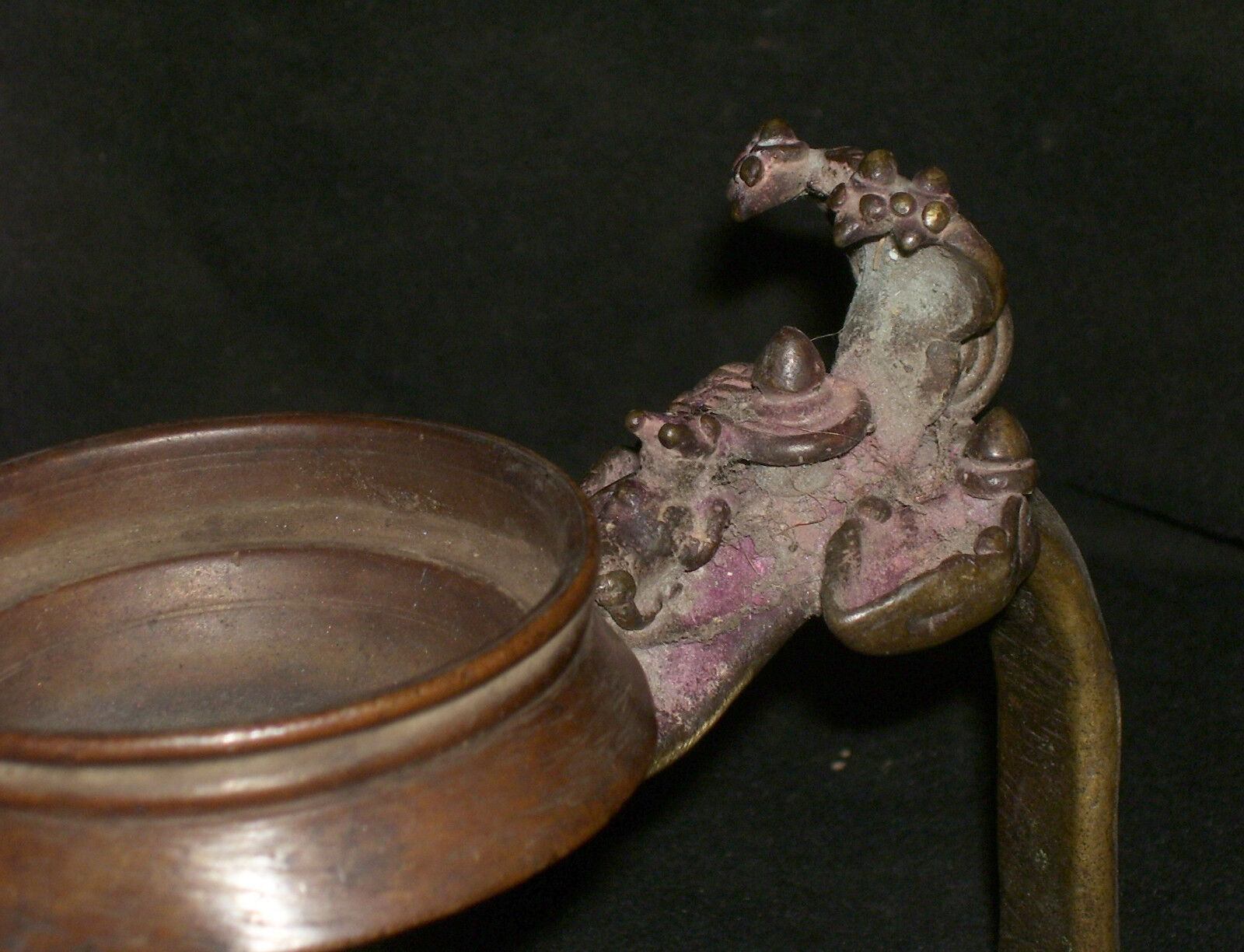 Antique Hindu Traditional Indian  Ritual Bronze \'Oil Lamp\' Rare Museum Quality