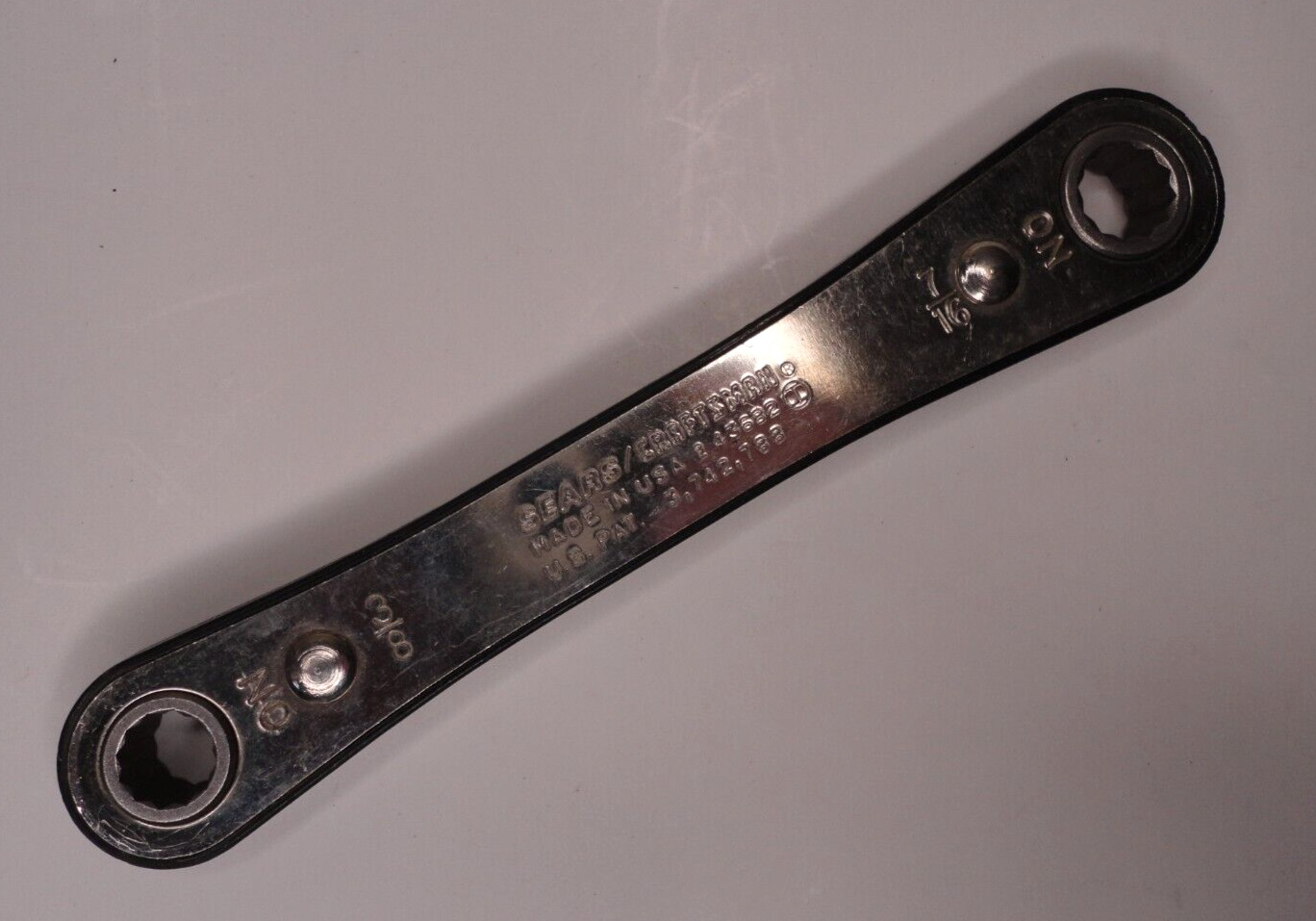 Vintage Craftsman USA 3/8 x 7/16  Ratcheting Box End Wrench 943682 R11