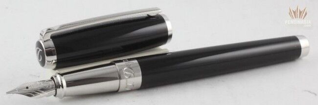 S.T DUPONT ELYSEE AND LINE D BLACK LACQUER WITH PALLADIUM TRIM FOUNTAIN PEN NEW