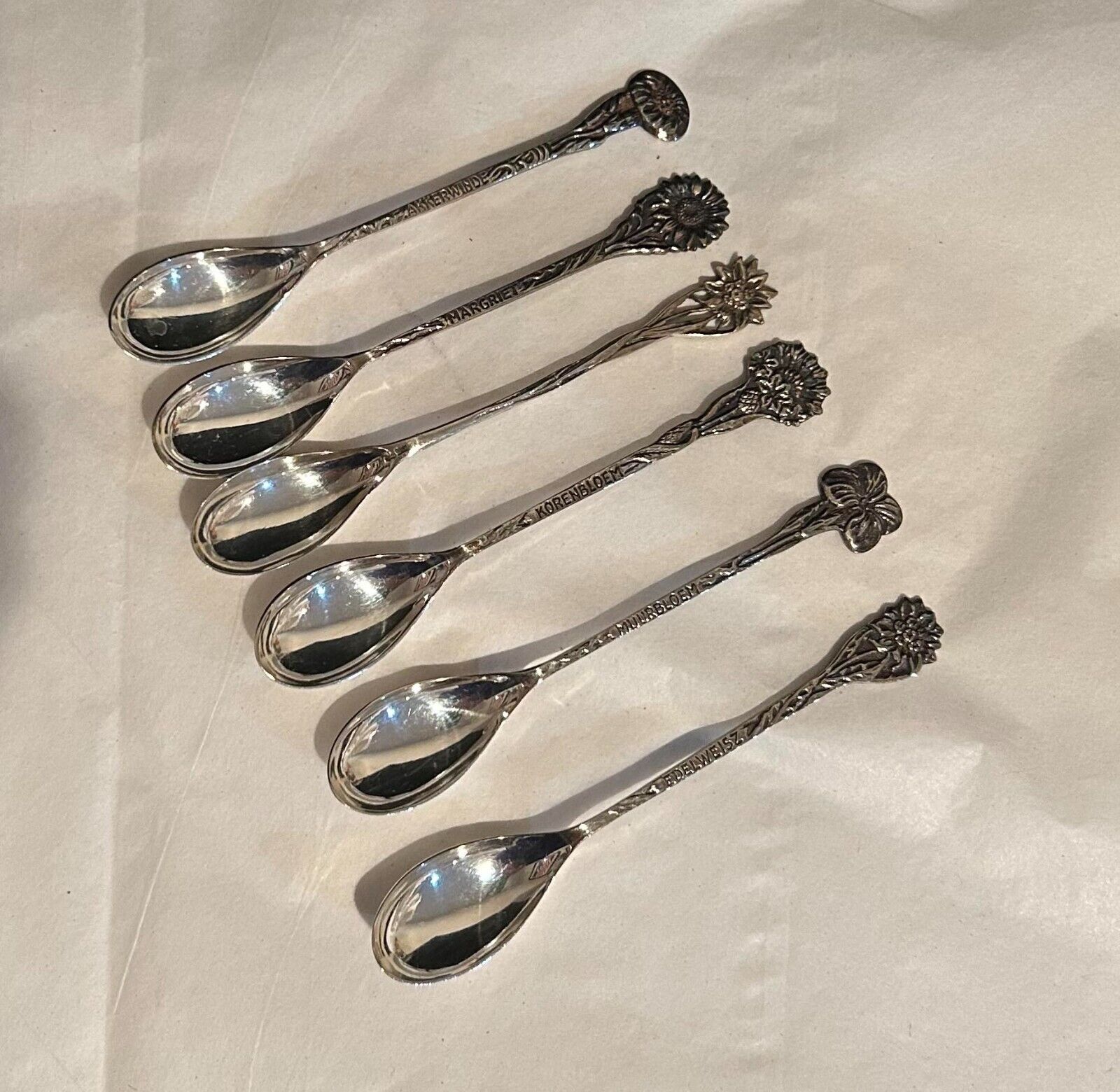LOT (6) VTG Douwe Egberts Silver Plated Flower Spoons Holland Dutch Netherlands