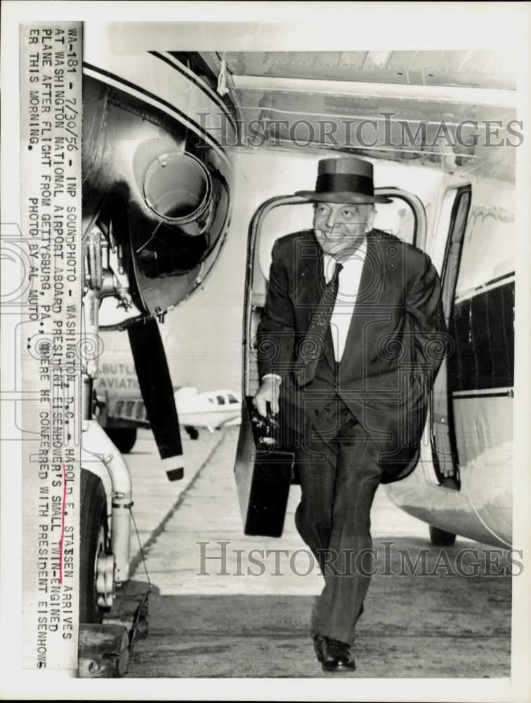 1956 Press Photo Harold Stassen arrives at Washington airport - hpw28190