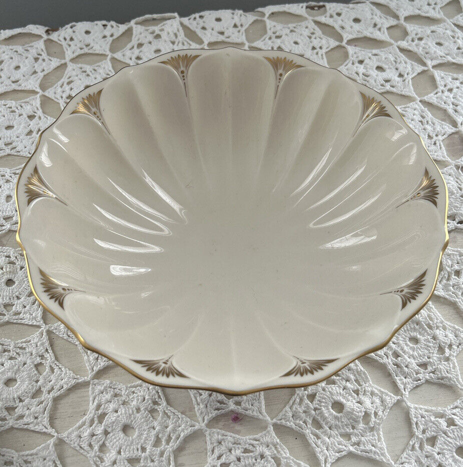 Lenox China Vintage Scalloped Bowl Was placed in China Cabinet never used 9.75\