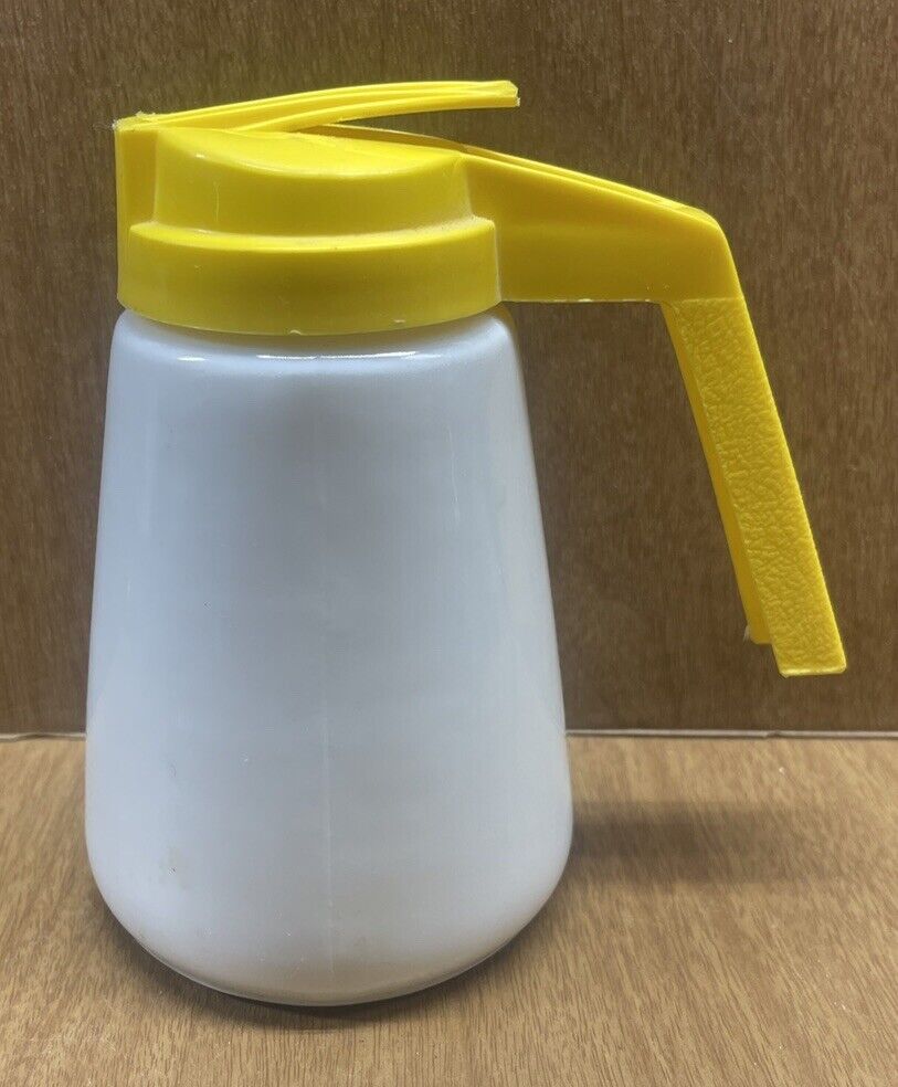 Vintage Gemco White Milk Glass Dripless Syrup Dispenser Yellow Lid/Handle USA