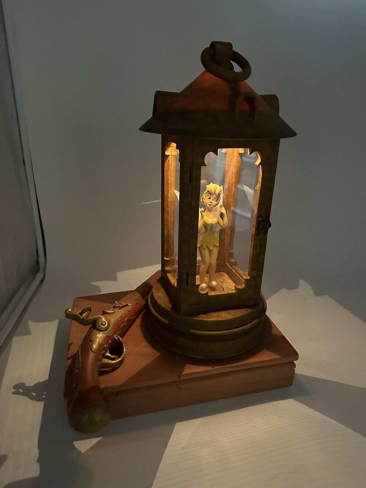 Disney Tinkerbell In Capt. Hooks Lantern On Desk, Lights Up **READ**