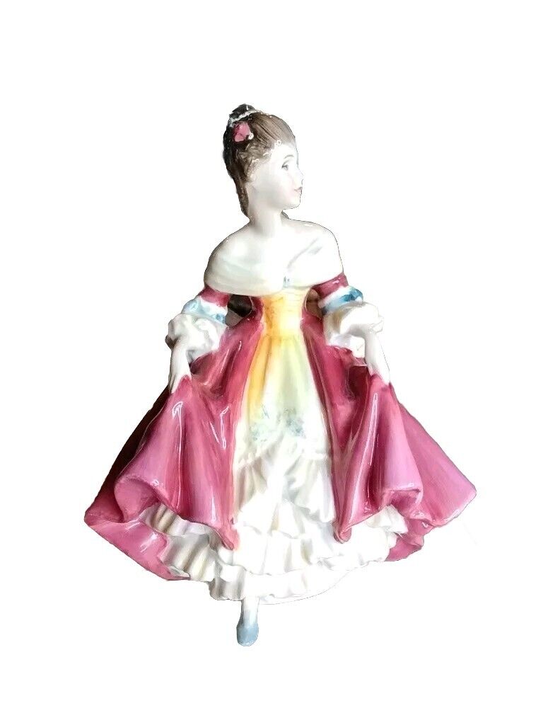 Royal Doulton Figurine Southern Belle HN2229 1957  8\