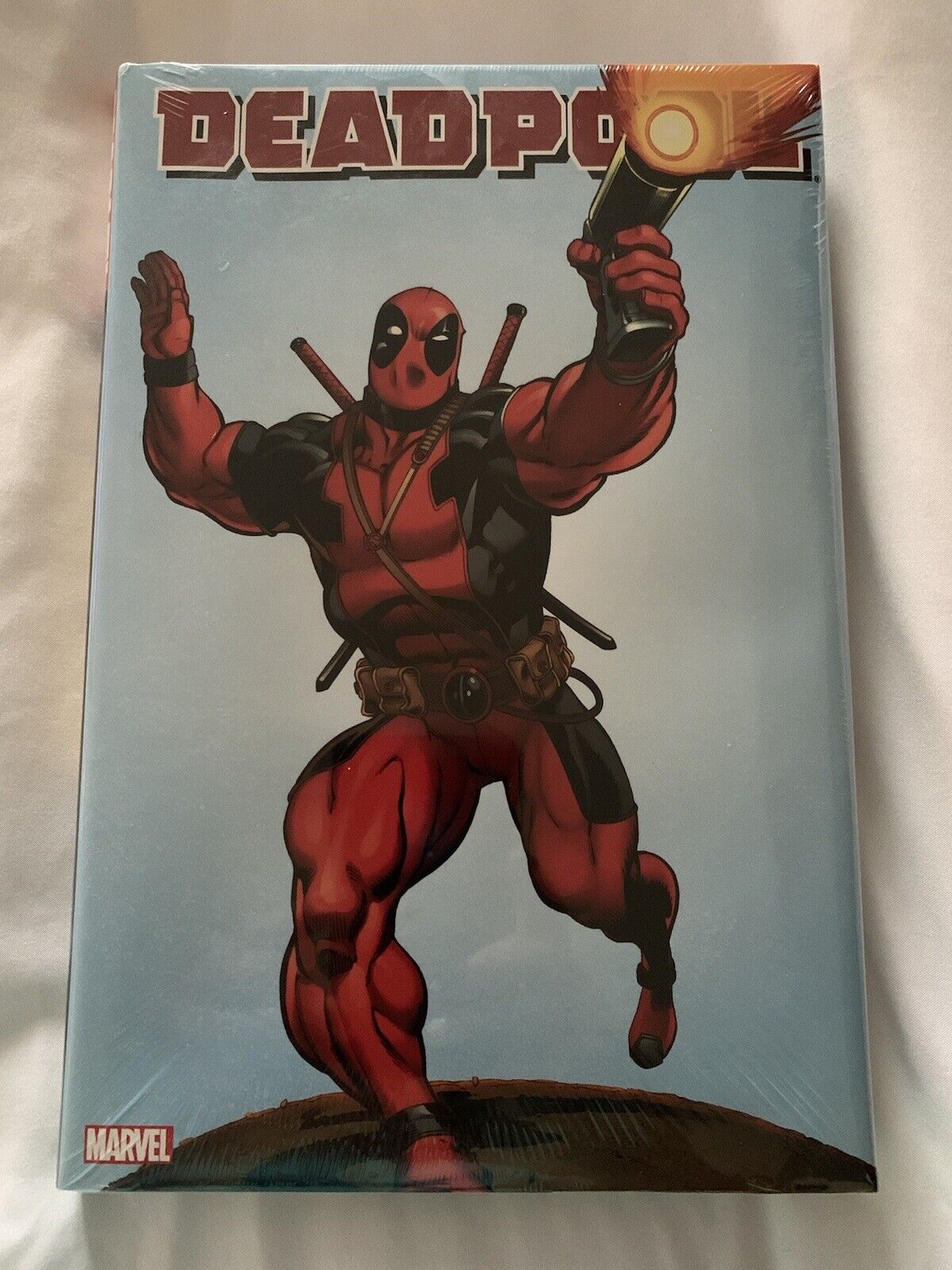 MARVEL  Deadpool Vol 1 Crazier Than A Sack Of Ferrets (2011,Hardcover)