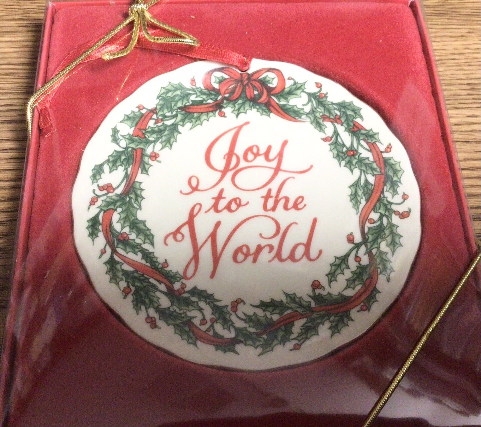 Joy To The World  Ceramic Plate Christmas Ornament New Boxed