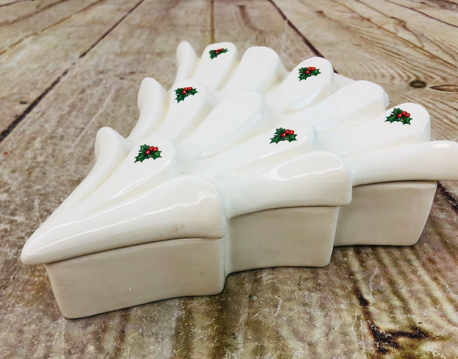 vtg christmas tree trinket box white ceramic homemade 1985