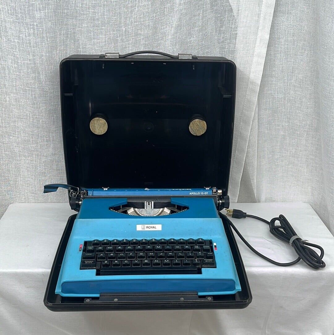 Royal Litton Apollo 12-GT Blue Vintage Electric Typewriter w/ Case, works Well