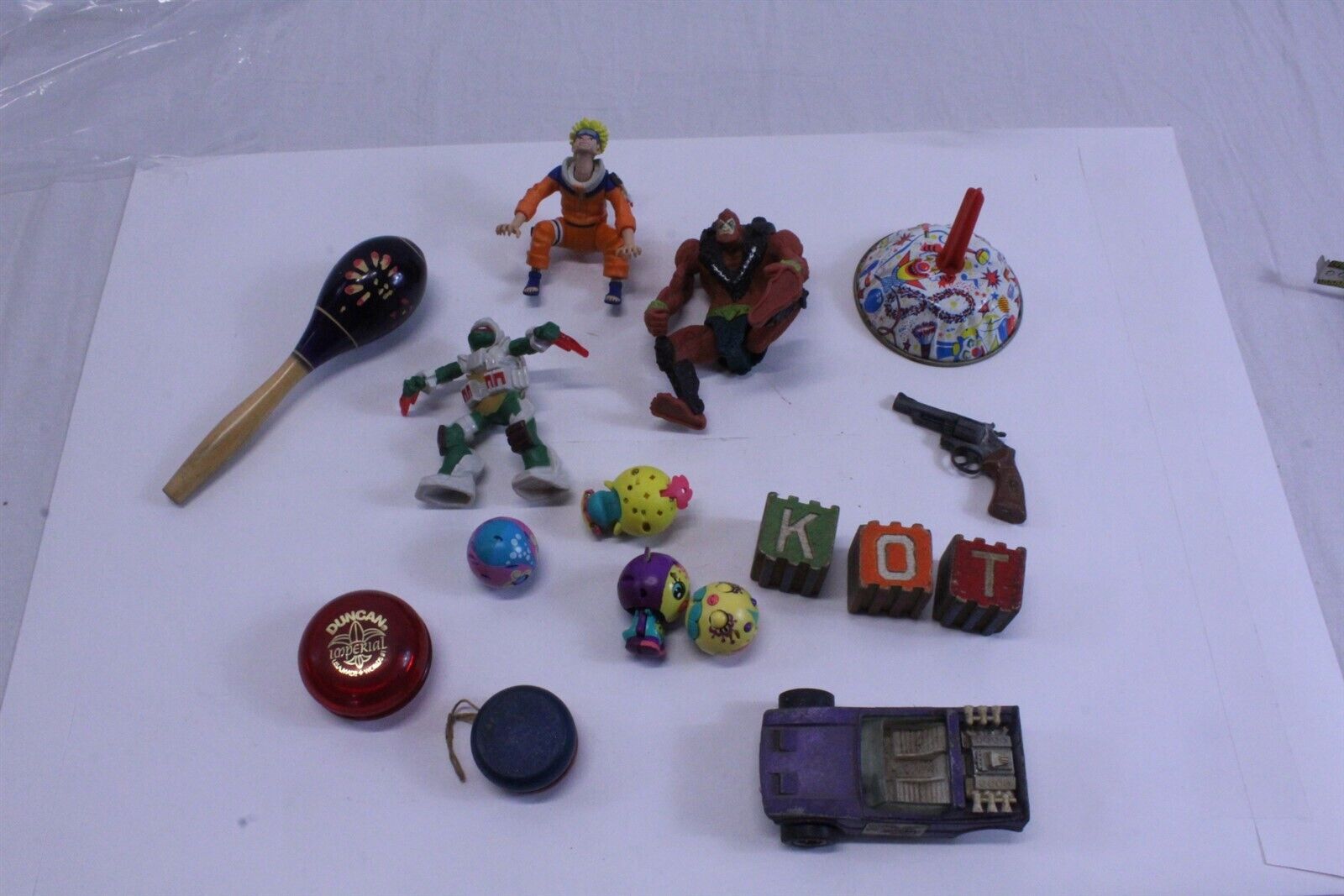 16 PC Lot Vintage Toys Yoyo's Action Figures Wood Blocks + Parts Repair