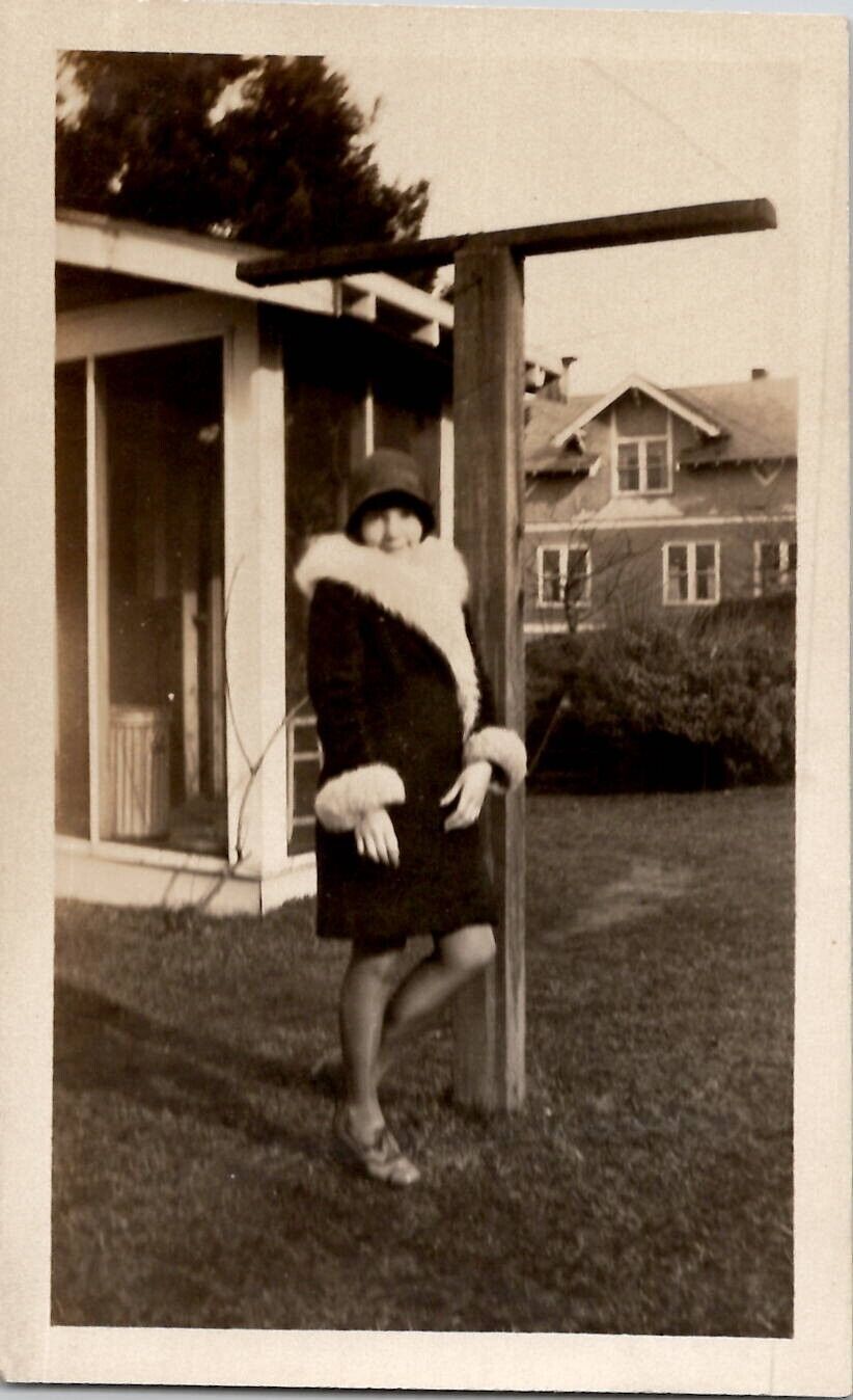 Sexy Flapper Woman Wearing Elegant Fur Coat Leggy 1930s Vintage Photograph