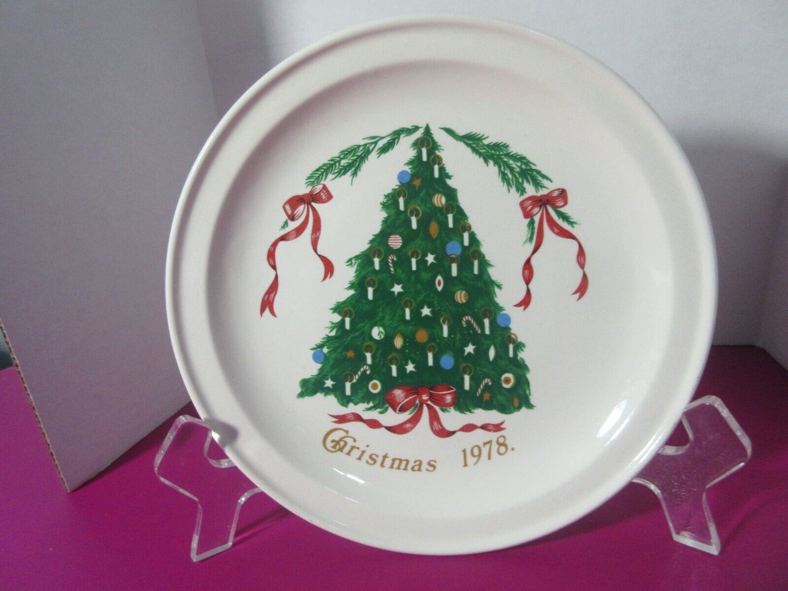 Vintage Lillian Vernon Christmas Tree Plate 1978 Carrigaline Pottery