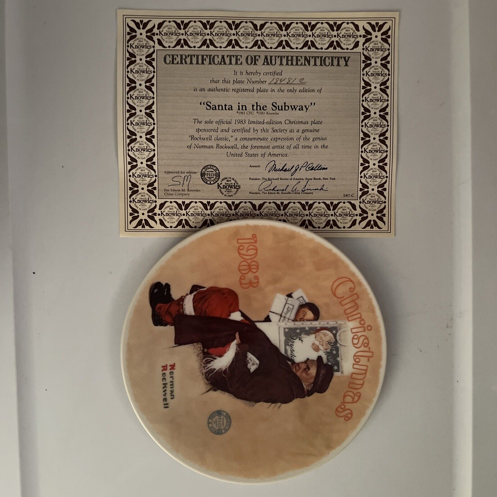 Vintage “Santa In The Subway” Norman Rockwell Limited Ed Plate With Cert Of Auth