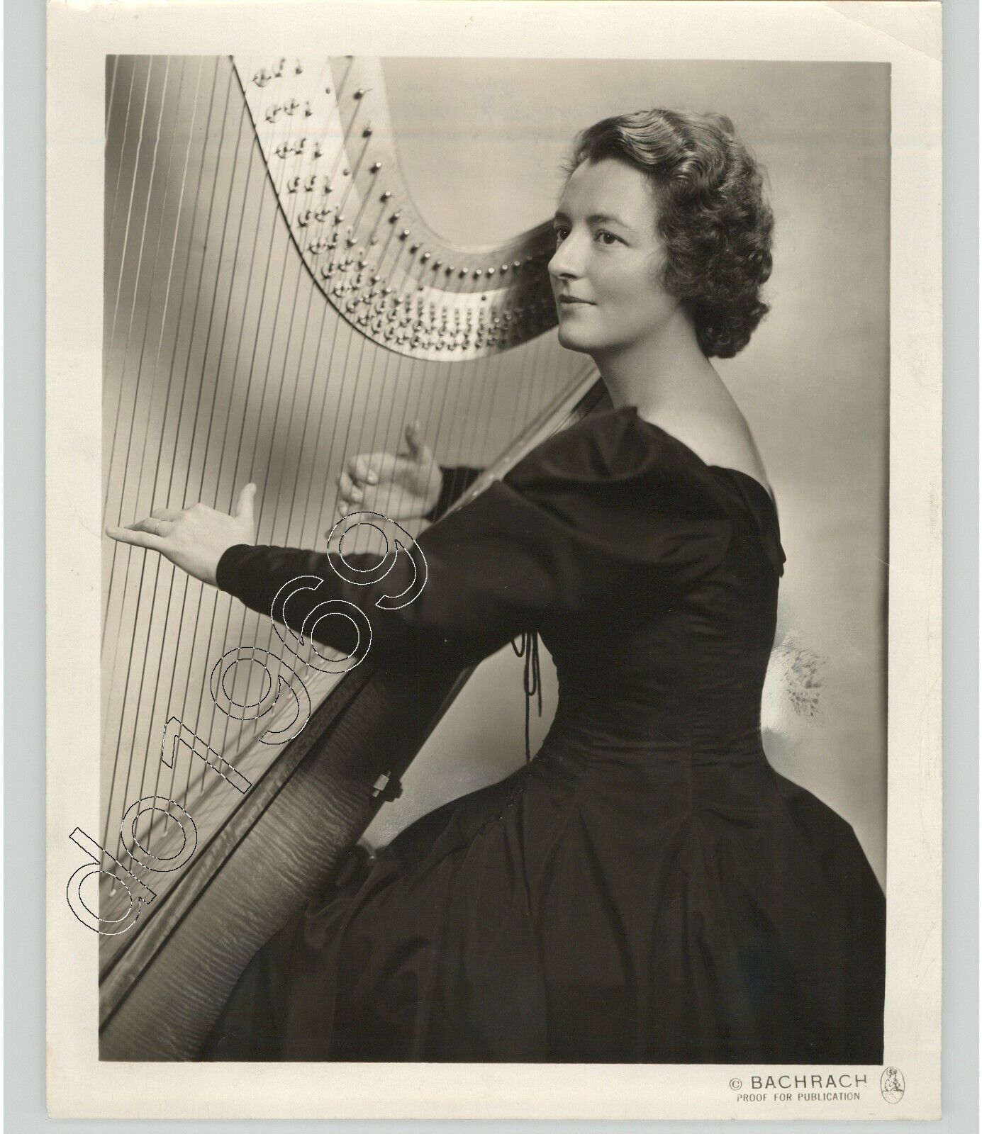 Portrait of Harpist EDNA PHILLIPS for PHILADELPHIA Orchestra 1942 Press Photo