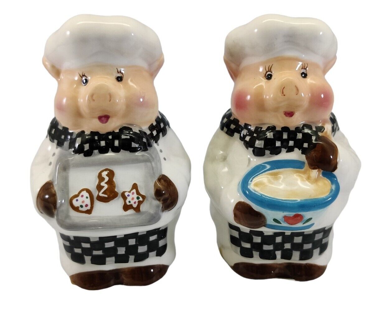 Mr & Mrs Pig Chef Cooking Baking Ceramic Salt & Pepper Shaker Set 