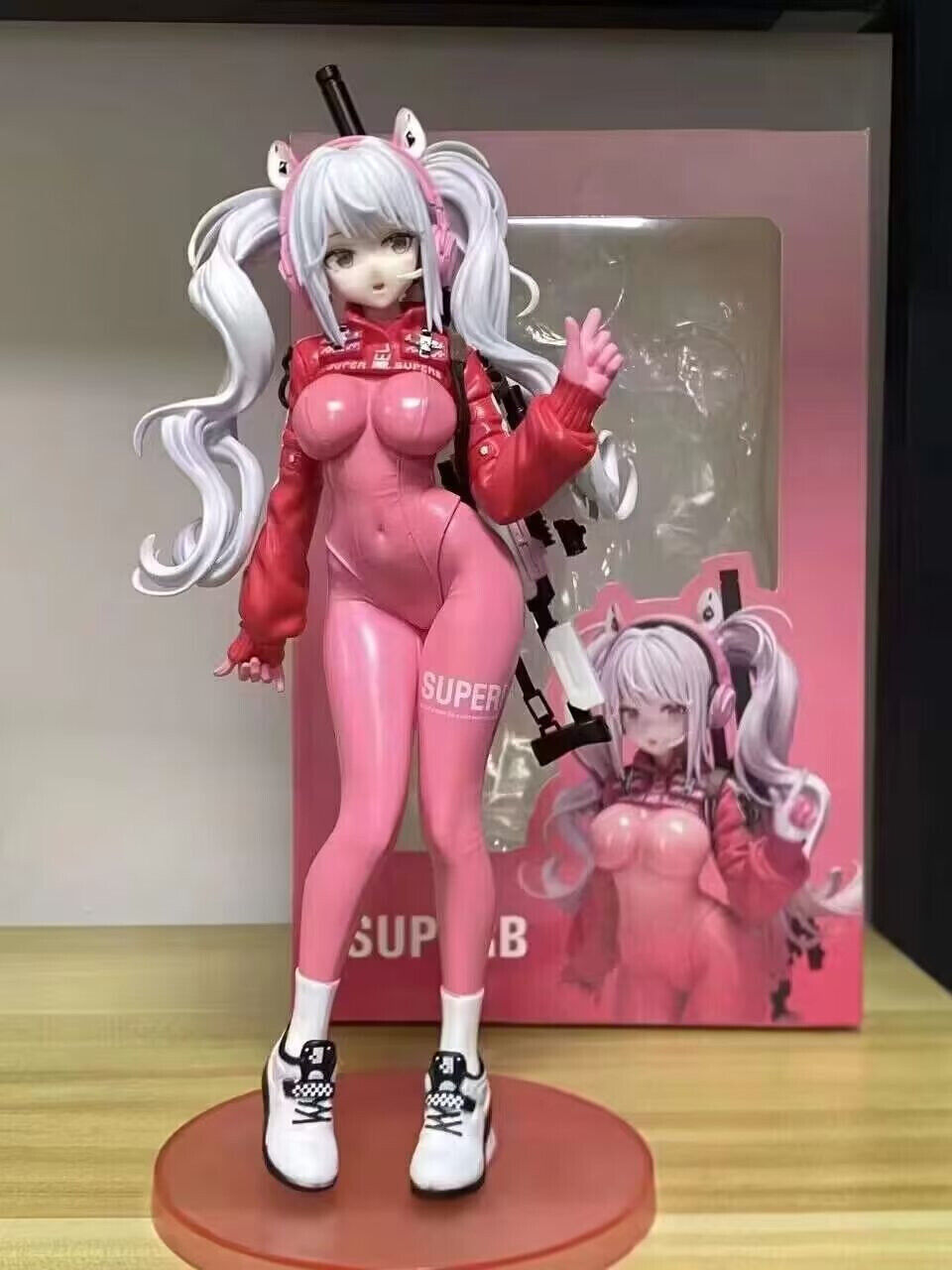 NIKKE：The Goddess of Victory Acrylic Figure 22cm tall in retail box goods