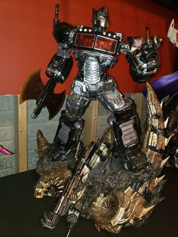 XM STUDIOS Transformers Nemesis Prime 1:10 Tenth Scale Statue Figure USED