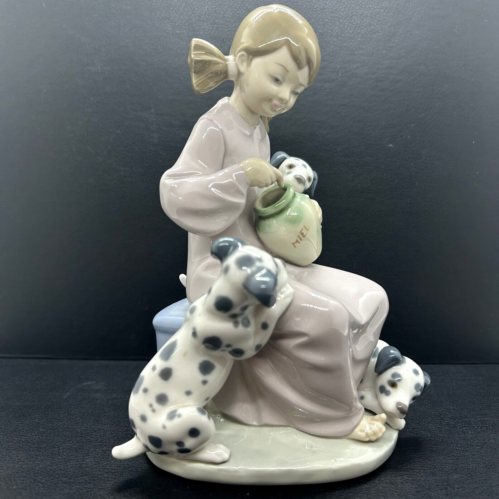 Lladro Honey Lickers Girl with 3 Dalmatians Dogs Figurine #1248 MINT