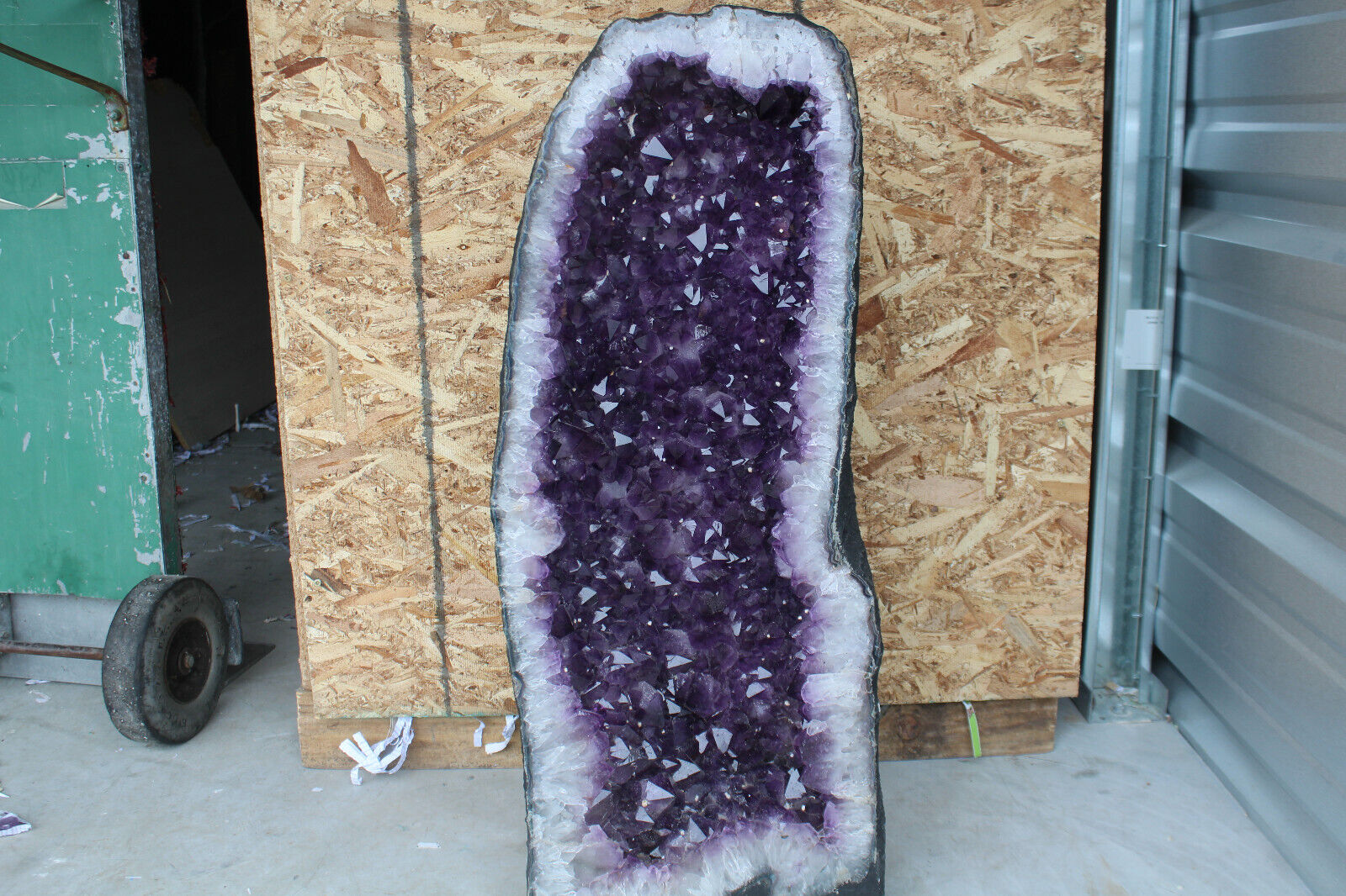 Stunning Huge 33.25 inch Super Excellent Quality Amethyst Geode