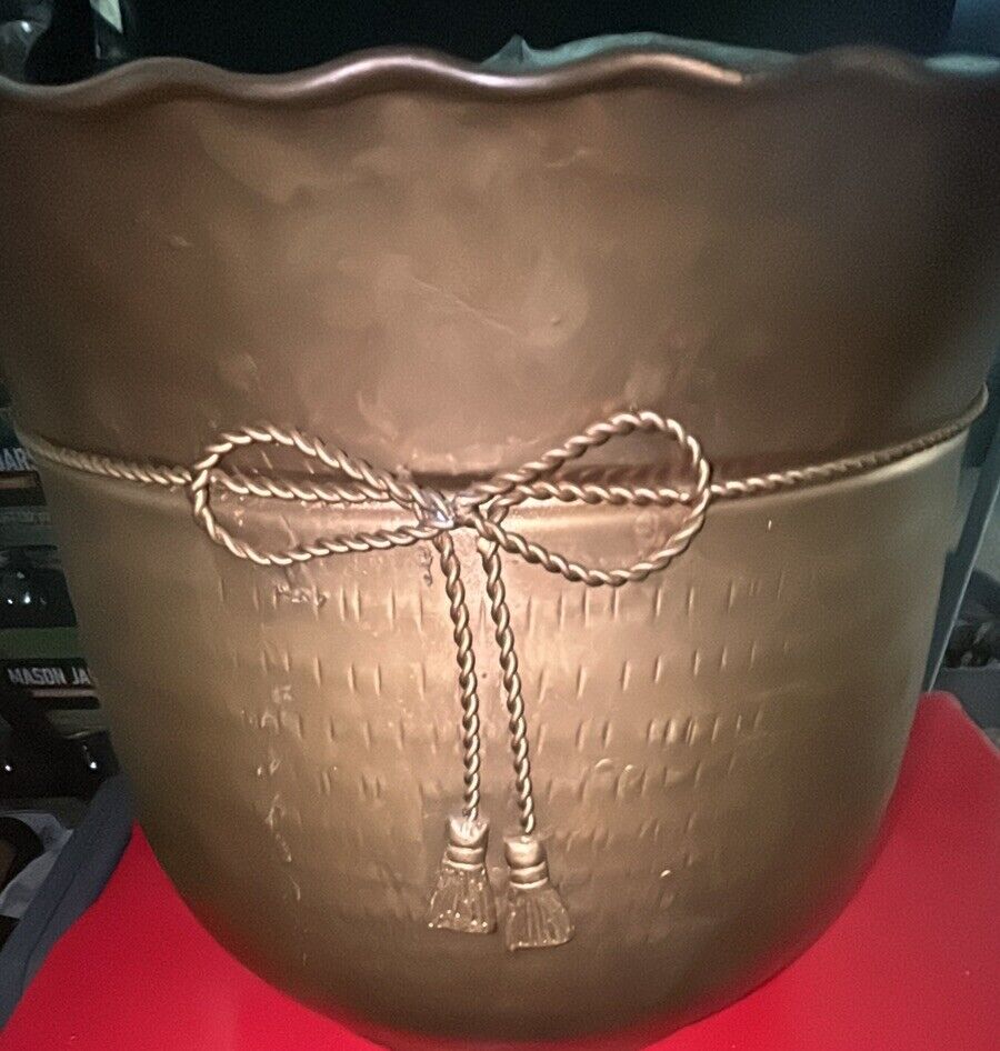 Vintage Brass Planter Large 14” Wide W/rope Bow In Front.