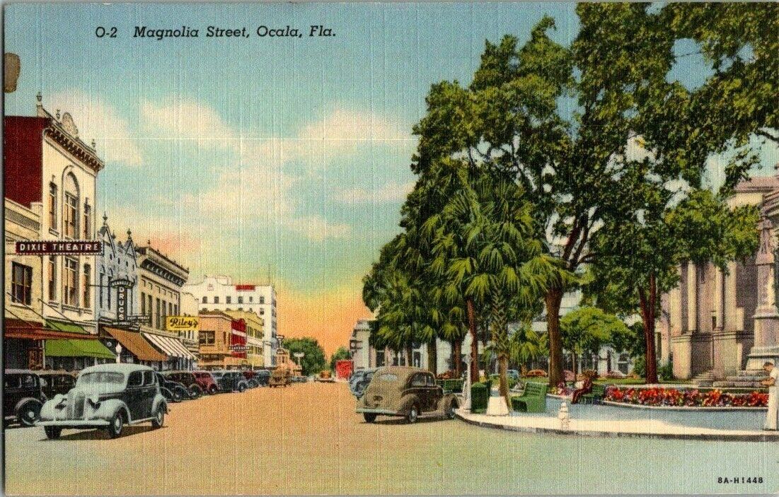 1940'S. MAGNOLIA ST. OCALA, FL. DIXIE THEATRE. POSTCARD.