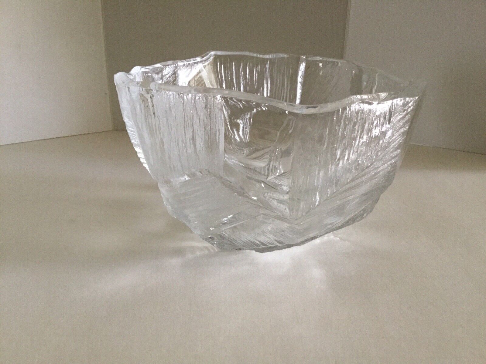 Hoya Japan heavy textured  crystal cut Ice mold style bowl , no chips or cracks