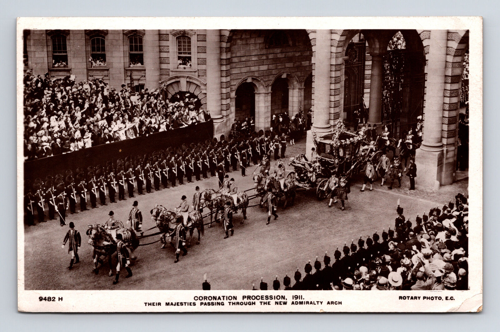 c1911 RPPC Coronation Procession Carriage King George Queen Mary Rotary Postcard