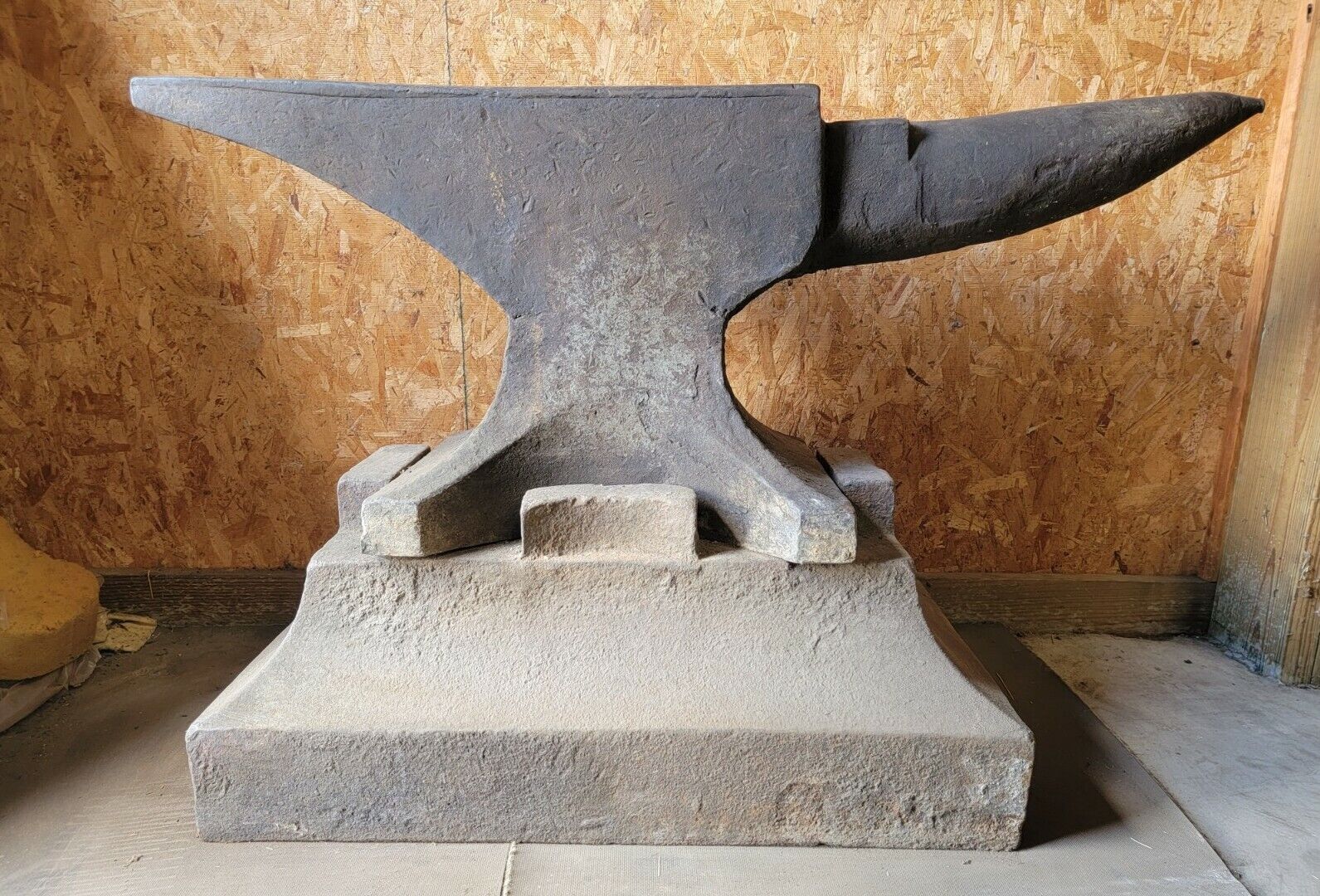 470 LB Rare Large Antique Trenton Blacksmith Anvil With Stand