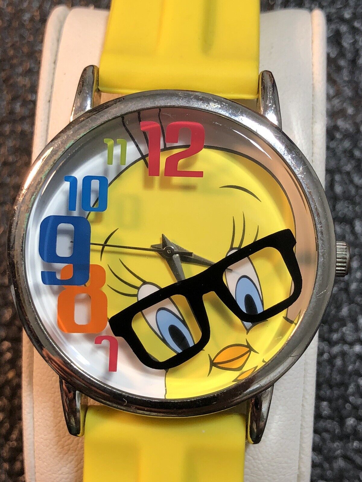 Tweety Bird Watch Accutime Looney Tunes Yellow Rubber Band New Battery