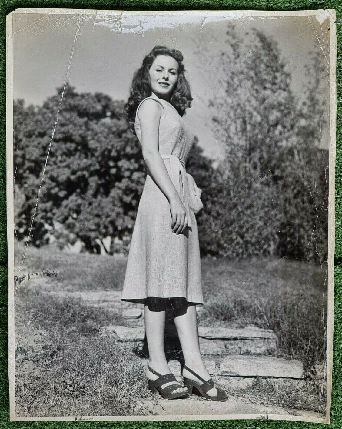 JEANNE CRAIN Centennial Summer 1946 HOLLYWOOD PORTRAIT ALLURING POSE Photo XXL