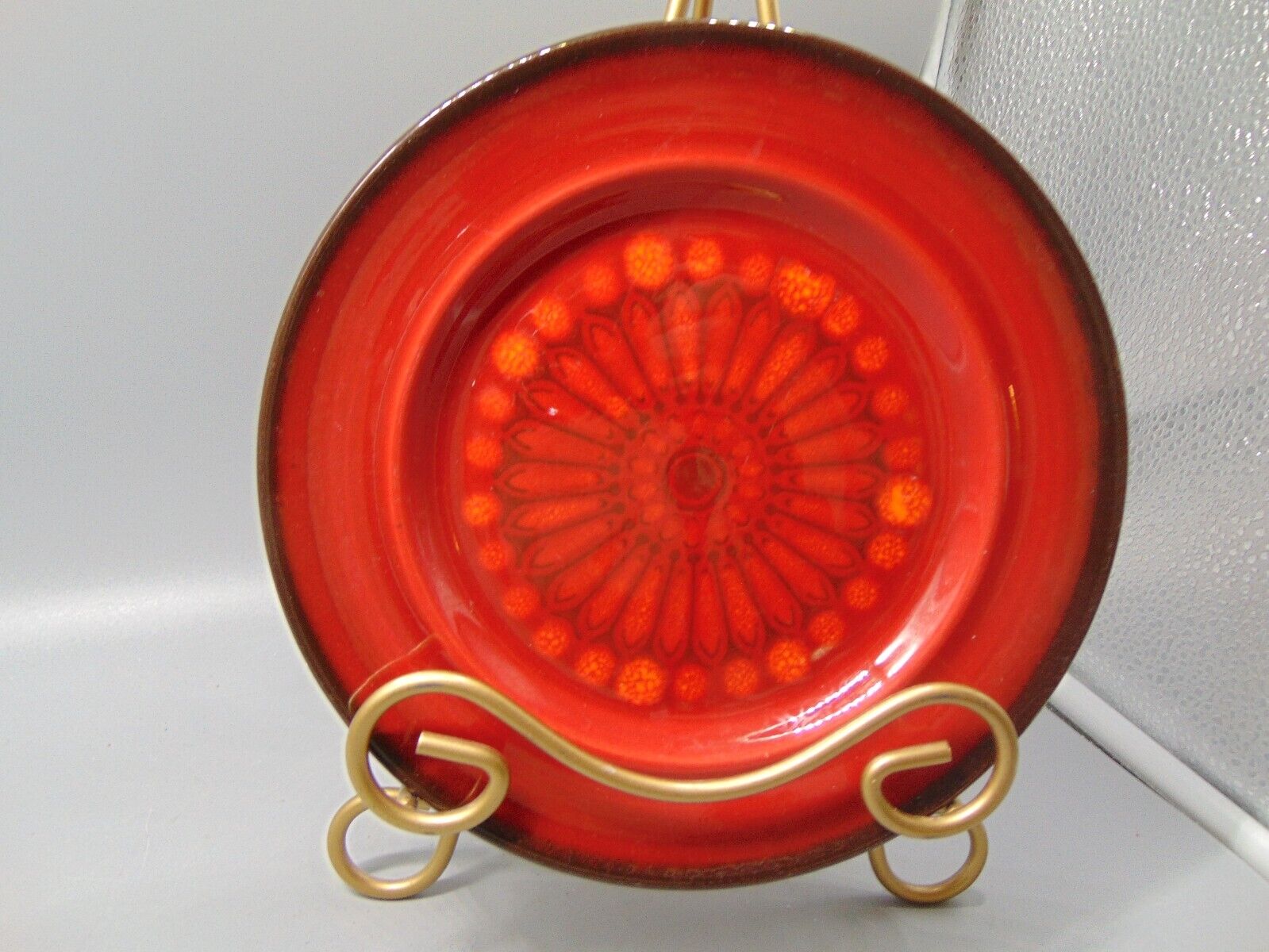 Metlox Medallion Red Dinner 3 Plates Vintage Crazing