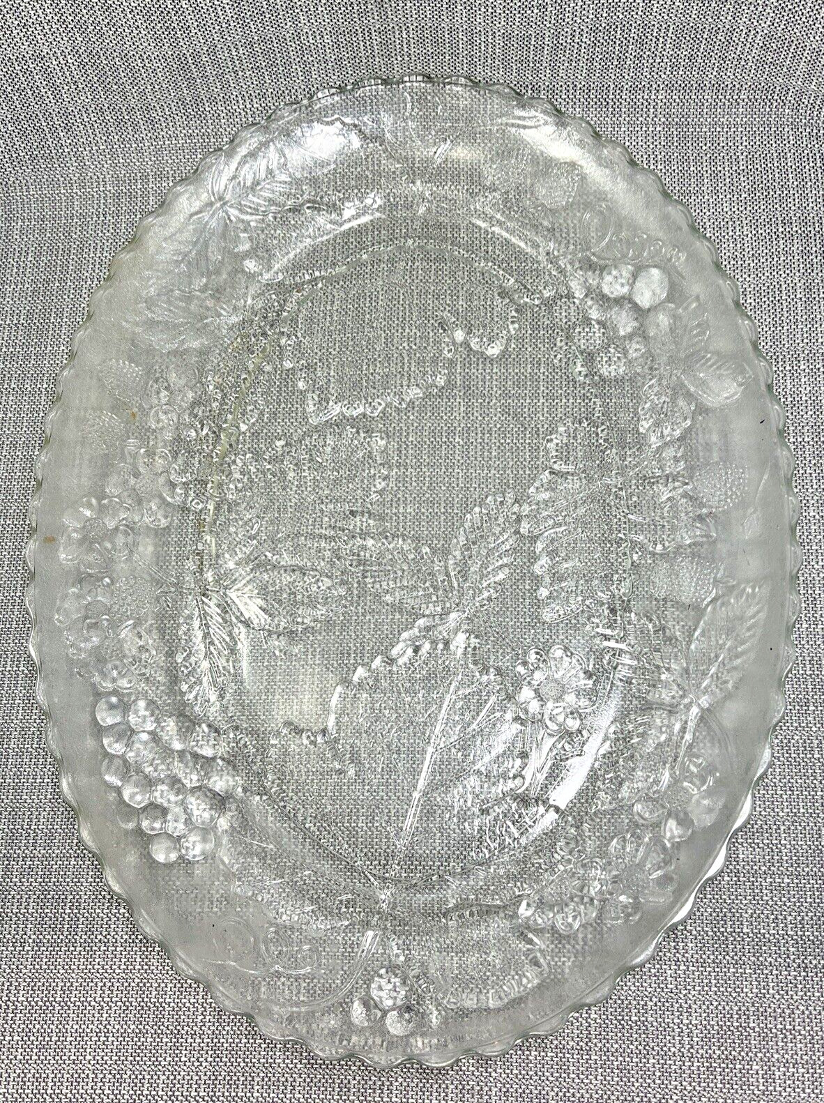 Anchor Hocking Glass Serving Tray Turkey Platter 18 Inch Embossed Leaves 2003