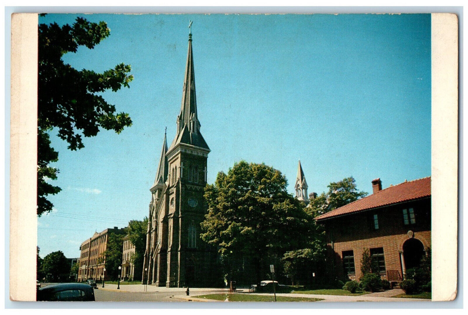 c1950's St. Andrew's Cathedral Sheldon S.E. Grand Rapids MI Vintage Postcard