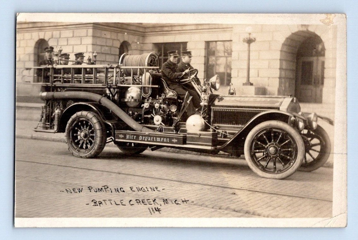 RPPC EARLY 1900'S. NEW PUMPING ENGINE, FIRE DEPT. BATTLE CREEK, MI POSTCARD DB44