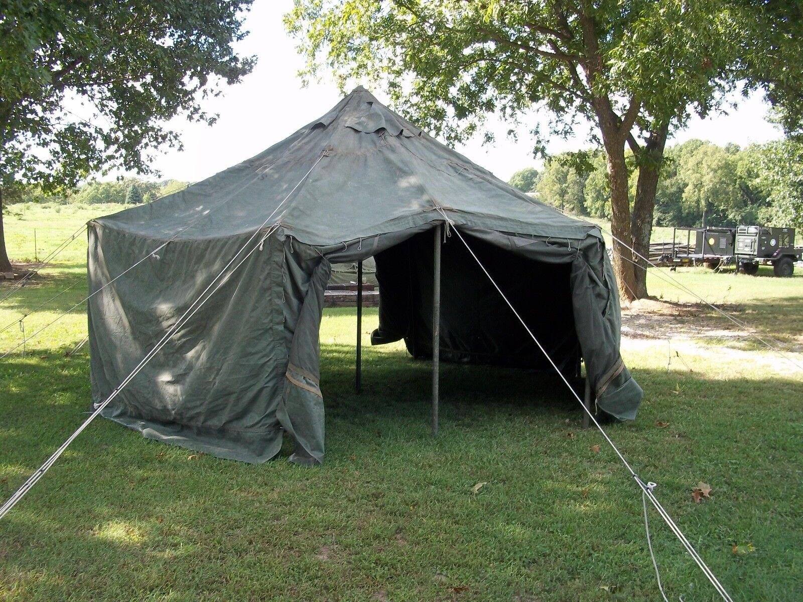 MILITARY SURPLUS CANVAS GP SMALL TENT 17x17 FT CAMPING  HUNTING  ARMY.. NO POLES