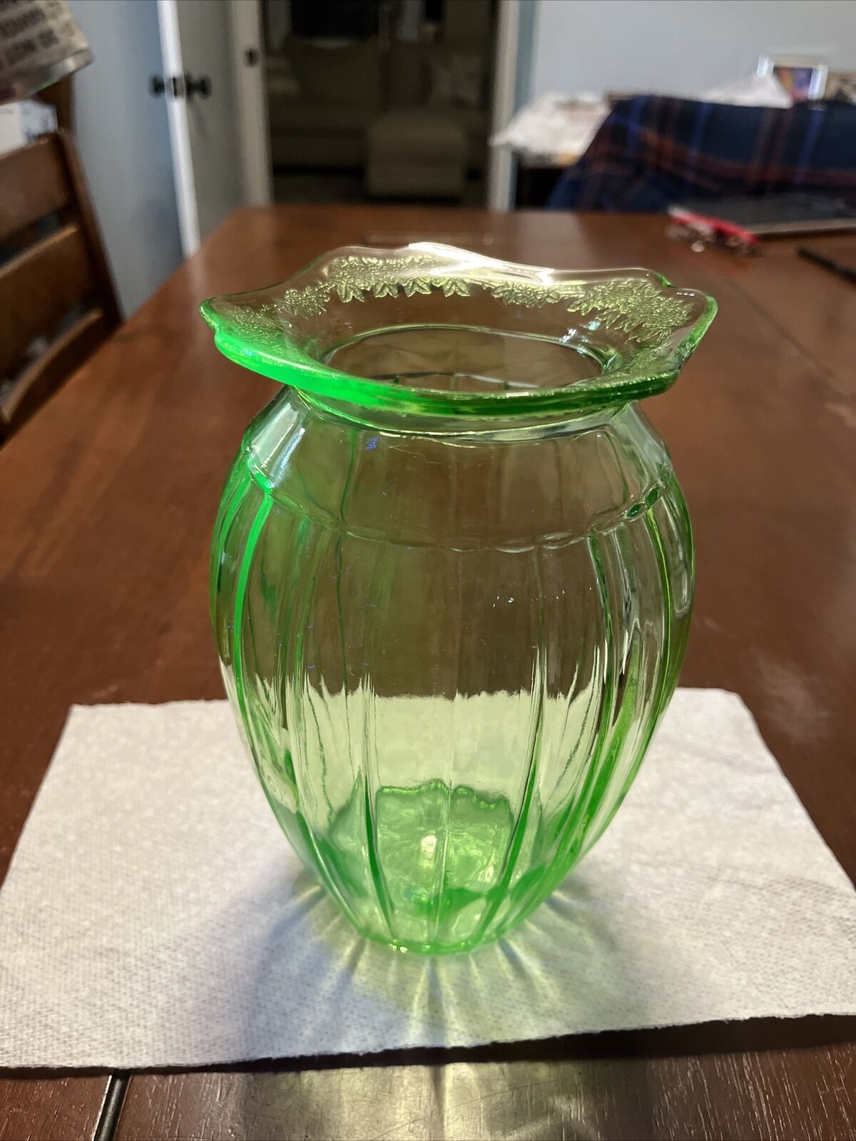 Jeanette Green Adam Glass 7.5 “x 4”  Luminescent Vase