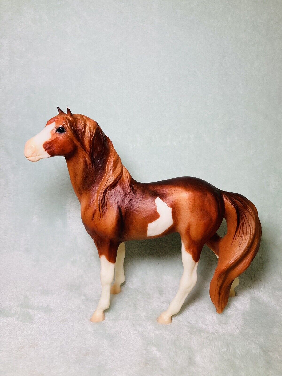 Breyer Classics - America’s Wild Mustangs - “Pirro” Sorrel Pinto