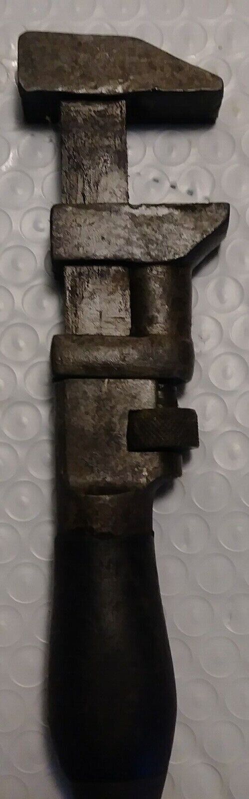 1885 Robinson Adjustable Wrench 6.75\