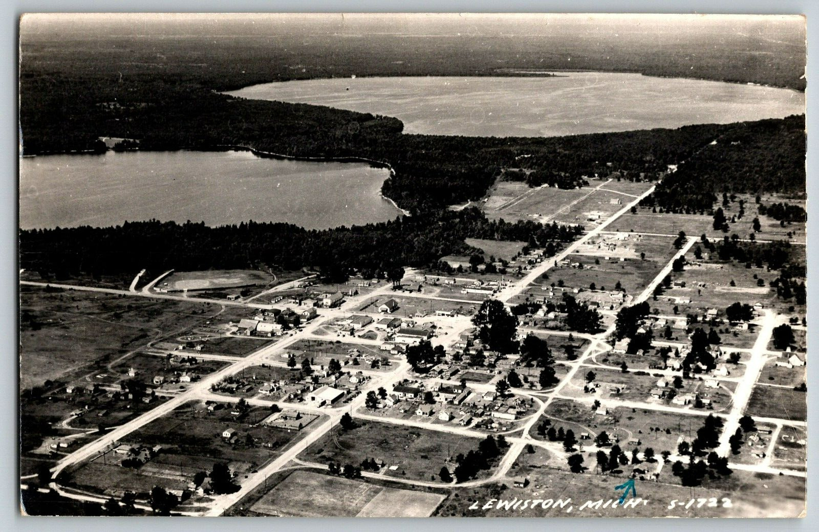 RPPC Vintage Postcard - Lewiston, MichiganA - Aerial View of the Town Vtg 1950s