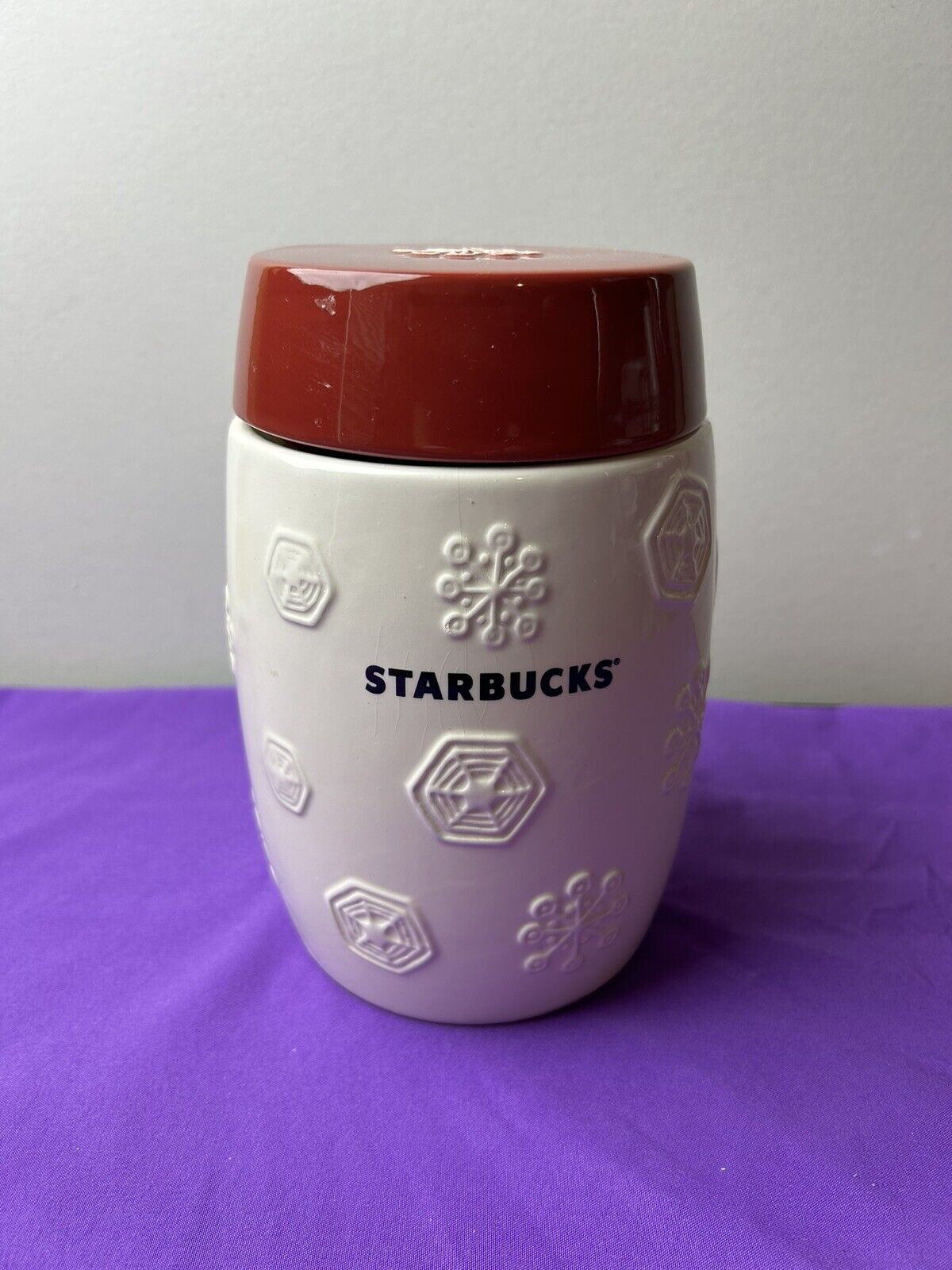 Vintage 2011 Starbucks Coffee White/Red Kitchen Bar Container Snowflake12 oz