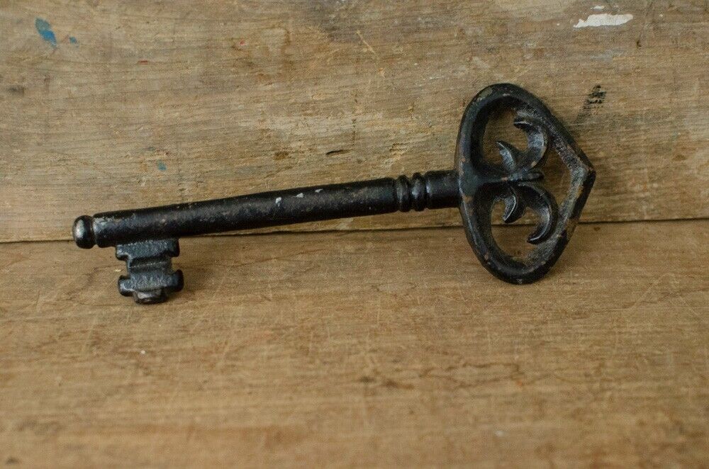 Victorian Style Door Cast Iron Skeleton Key REPO cast iron decor key
